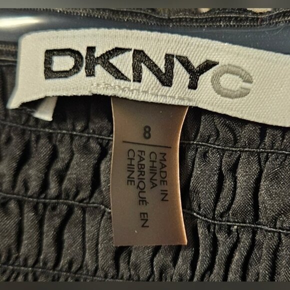 DKNYC Sleeveless V-Neck Open Back Chevron Cream Black Dress - Picture 10 of 11